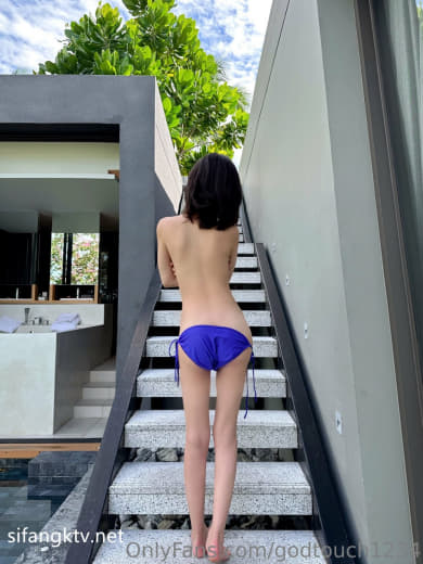 【2023-12-07】Having sex with my manager at “Ben”