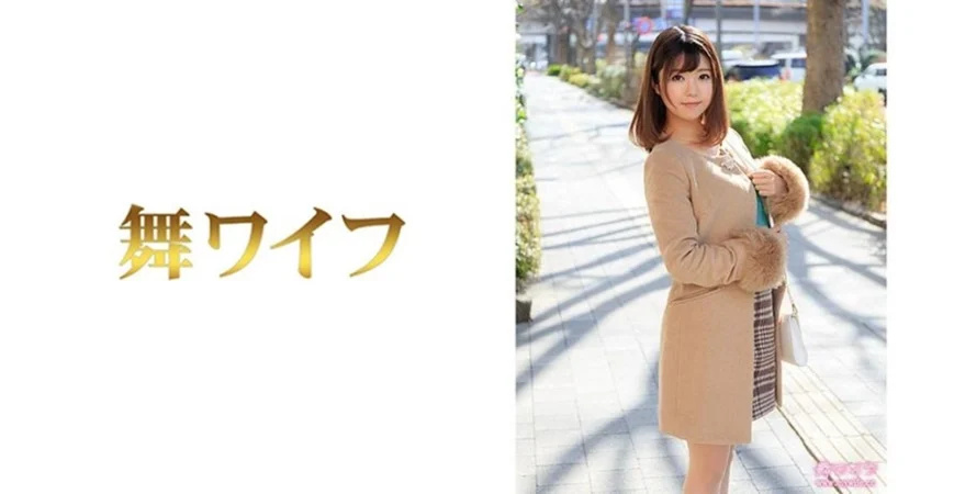 【中文字幕】白皙高挑极品秘书小姐姐在公司犯错含住大鸡巴认错